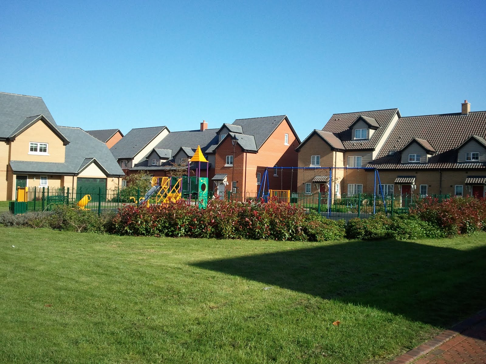 Carol's Visit to UK 100610 to 110310 The Base where they live